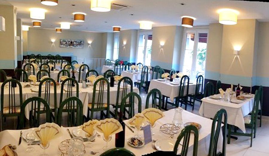 Hotel Saint Louis De France Лурд Экстерьер фото
